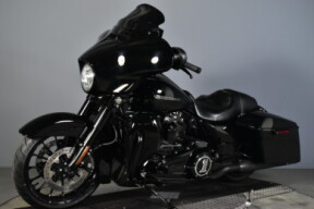 2018 Harley-Davidson® Street Glide® Special FLHXS thumb 0