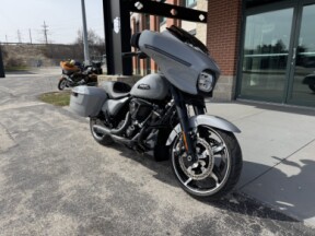 2024 Harley-Davidson® Street Glide® Billiard Gray thumb 2
