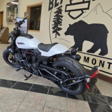 2026 Harley-Davidson® Sportster® S White Onyx Pearl Black Trim thumb 2