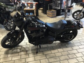 2025 Harley-Davidson® Low Rider® S Vivid Black thumb 3