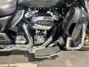 2020 Harley-Davidson® Tri Glide® Ultra Spruce FLHTCUTG thumb 1