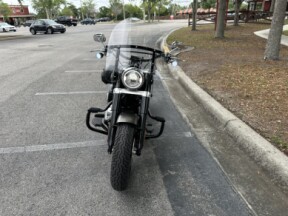 2021 Harley-Davidson® Softail Slim® thumb 2