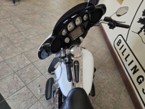 2017 Harley-Davidson® Street Glide® Special Crushed Ice Pearl thumb 0