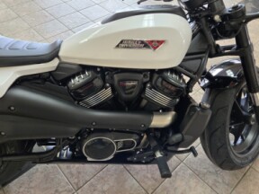 2026 Harley-Davidson® Sportster® S White Onyx Pearl Black Trim thumb 0