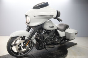 2025 Harley-Davidson® Street Glide® FLHX thumb 0