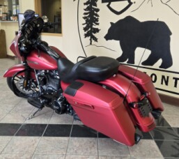 2019 Harley-Davidson® Street Glide® Special Wicked Red Denim thumb 2