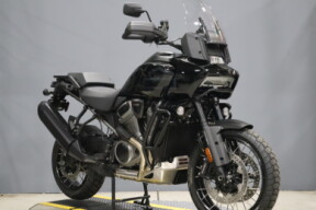 2023 Harley-Davidson® Pan America™ 1250 Special RA1250S thumb 2