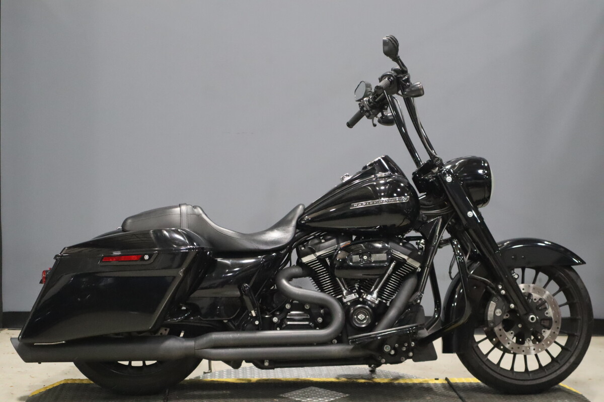 2018 Harley-Davidson® Road King® Special Vivid Black | Atlanta