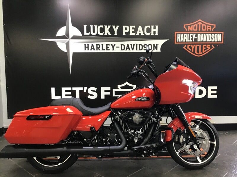 2026 Harley-Davidson® Road Glide® Blood Orange - Black