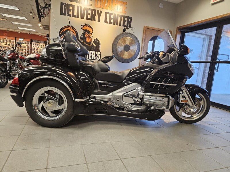GL1800P 2006 Gold Wing Premium Audio
