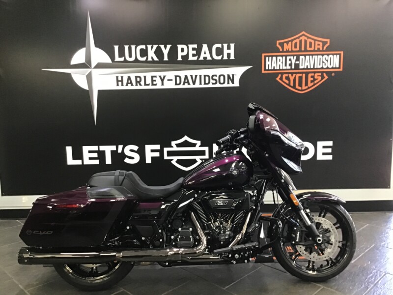 2025 Harley-Davidson® CVO™ Street Glide® Poison Berry