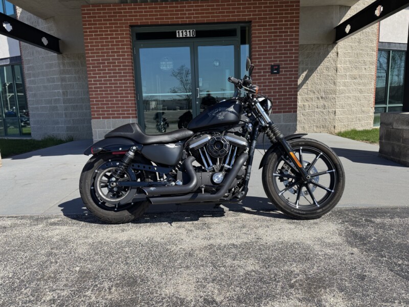 2016 Harley-Davidson® Iron 883™ Black Denim