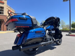 2022 Harley-Davidson® FLHTK  Ultra Limited Reef Blue/Vivid Black 661399 thumb 2
