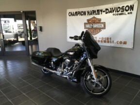 Street Glide® thumb 1