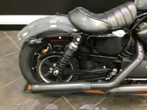 2022 Harley-Davidson® Iron 883™ Gunship Gray thumb 1