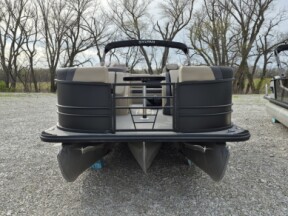 2026 Sylvan L3-ULZ Tritoon ~200 HP Mercury + $4500 in Custom options.  thumb 2