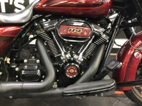 2023 Harley-Davidson® Street Glide® Special Heirloom Red Fade thumb 3