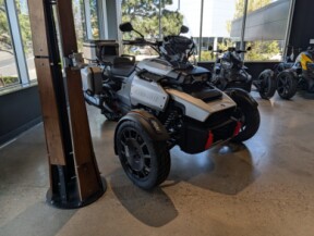 2026 Can-Am Canyon™ XT thumb 2