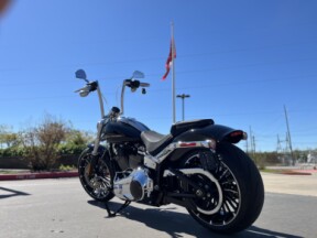 2026 Harley-Davidson® FXBR Breakout® Vivid Black thumb 0
