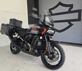 2026 Harley-Davidson® Pan America 1250 Limited thumb 3