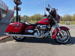 2021 Harley-Davidson® Street Glide® Billiard Red thumb 2