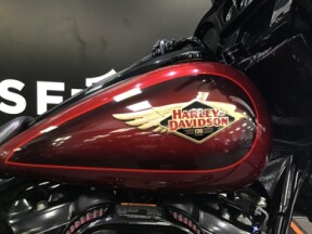 2023 Harley-Davidson® Street Glide® Special Heirloom Red Fade thumb 2