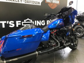 2026 Harley-Davidson® CVO Road Glide ST Electric Coast thumb 1