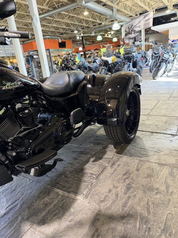 2023 Harley-Davidson® Freewheeler® No Gimmicks, No Hidden Fees., photo 9