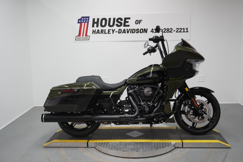 2026 Harley-Davidson® Road Glide® Olive Steel Metallic / Vivid Black Black Trim