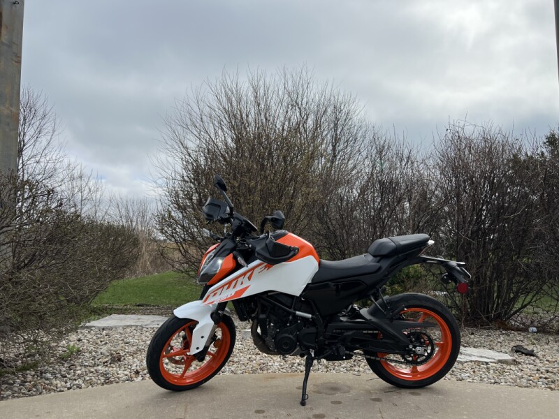 2024 KTM 250 Duke