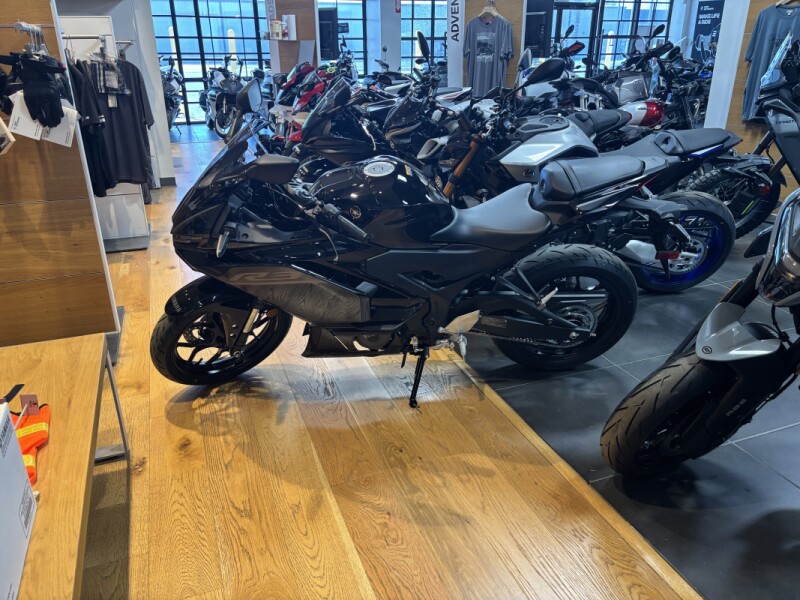 R3 2026 YZF-R3
