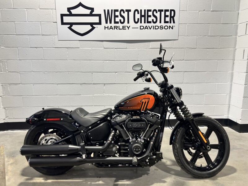 2023 Harley-Davidson® Street Bob® 114 Vivid Black FXBBS