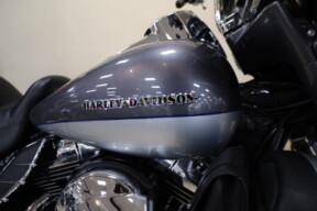 FLHTK 2014 Electra Glide® Ultra Limited thumb 2
