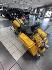 2013 Chrome Yellow Pearl thumb 0