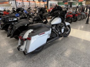 2023 Harley-Davidson® Street Glide® Special Atlas Silver Metallic - Black Finish thumb 2