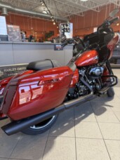 FLTRX 2025 Road Glide™ thumb 1