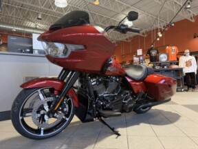 FLTRX 2025 Road Glide™ thumb 2