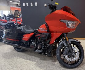 2026 Harley-Davidson® CVO Road Glide ST Citrus Heat Re-Entry thumb 3