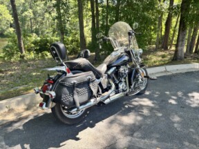 FLSTC 2011 Heritage Softail® Classic thumb 2