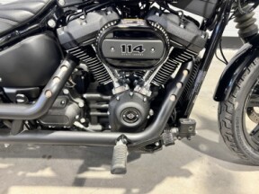 2023 Harley-Davidson® Street Bob® 114 Vivid Black FXBBS thumb 1