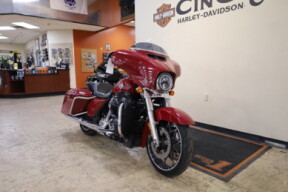 FLHXS 2021 Street Glide® Special thumb 3