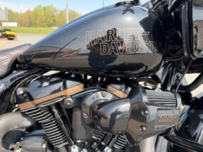 2022 Harley-Davidson® Road Glide® ST Vivid Black thumb 0