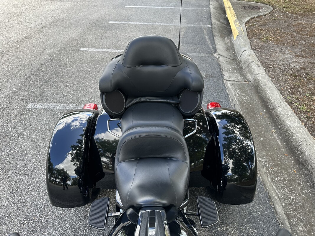 2017 Harley-Davidson® Tri Glide® Ultra, photo 14
