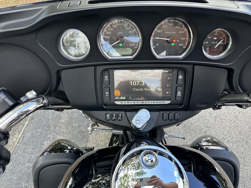 2017 Harley-Davidson® Tri Glide® Ultra, photo 13