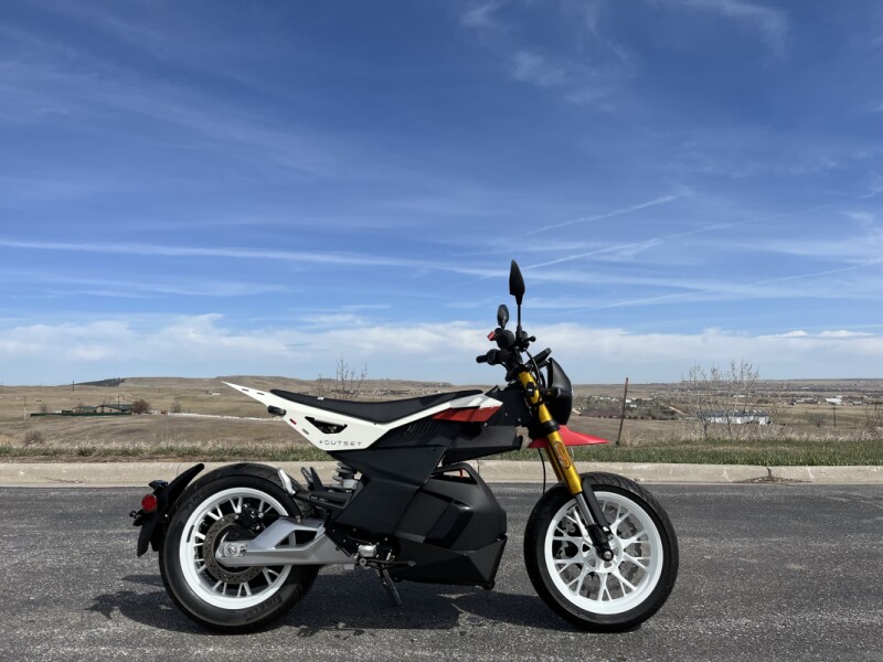 2025 Ryvid Outset