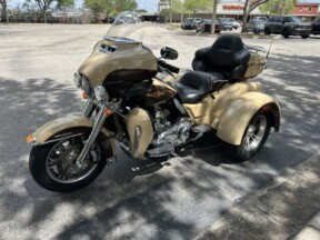 2014 Harley-Davidson® Tri Glide® Ultra thumb 1