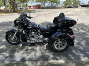2017 Harley-Davidson® Tri Glide® Ultra thumb 0