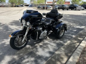 2017 Harley-Davidson® Tri Glide® Ultra thumb 1
