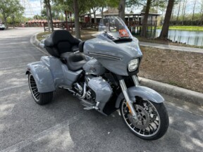 2026 Harley-Davidson® Street Glide 3 Limited thumb 3