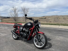 2013 Triumph Bonneville Special Edition thumb 3